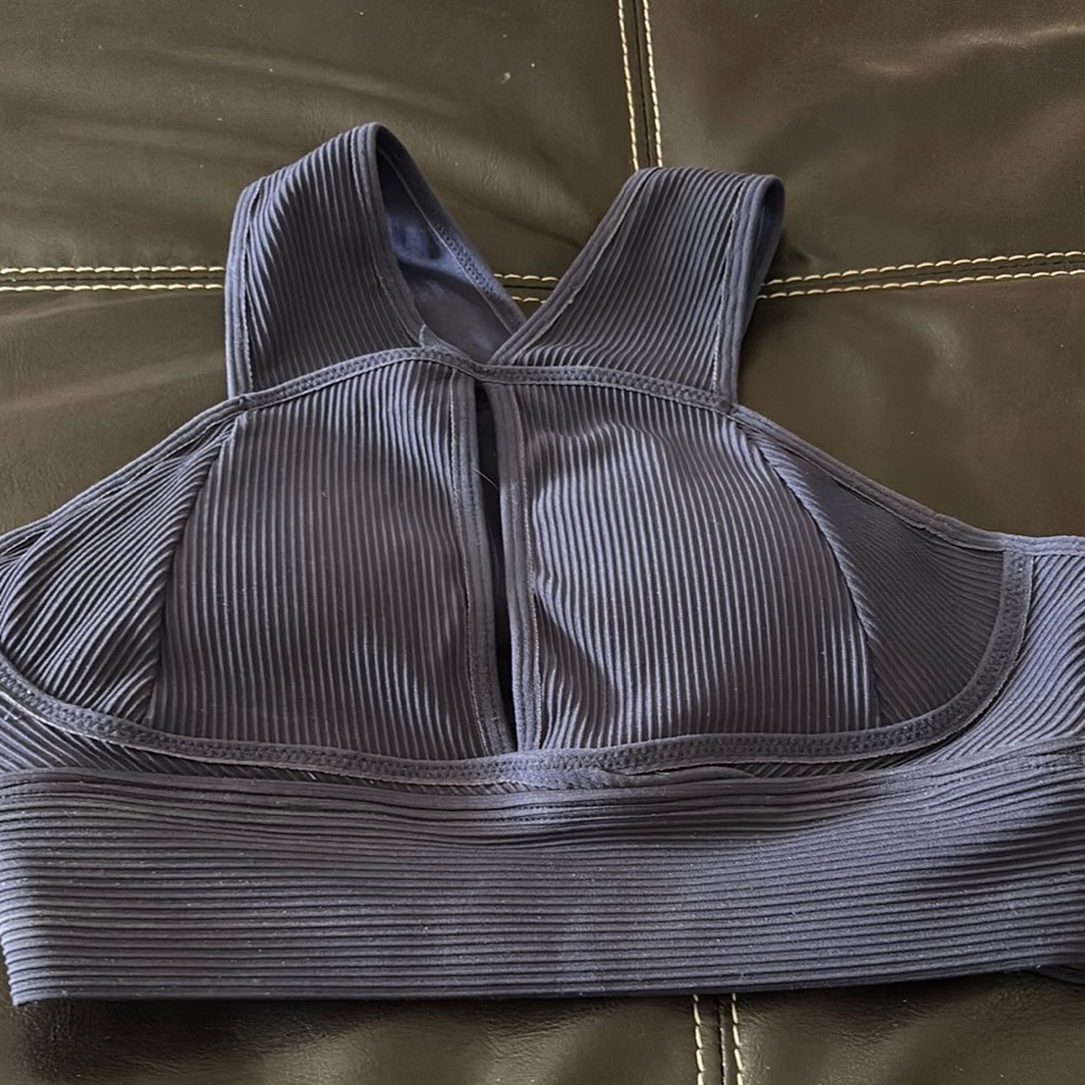 Seamless Gray Sports Bra